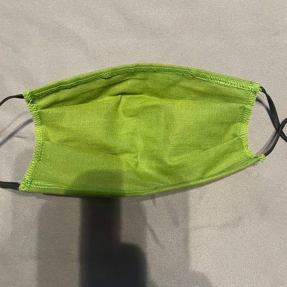 Embroidered face mask - Picture 7 of 12